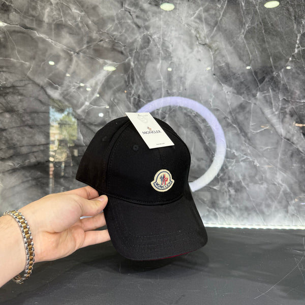 Moncler - Black Hat
