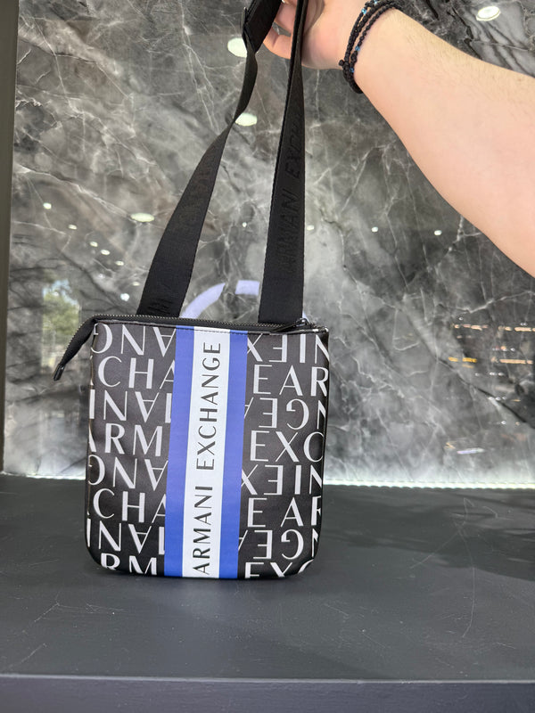 Armani Exchange - Messenger Bag