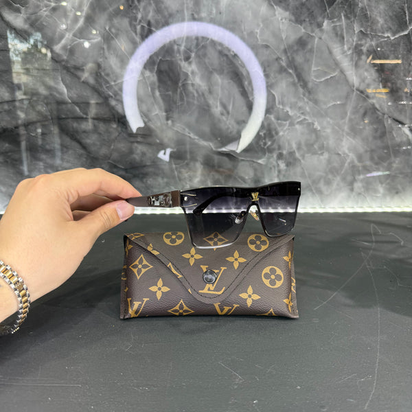 Louis Vuitton - Mask K04