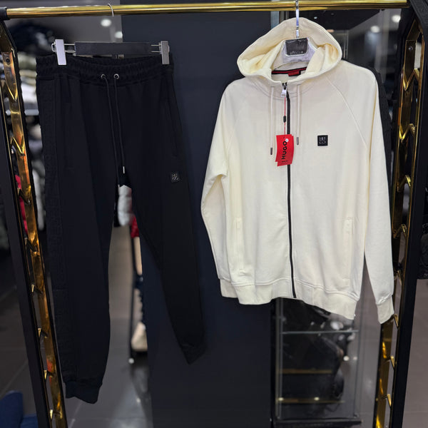 Hugo - Tracksuit